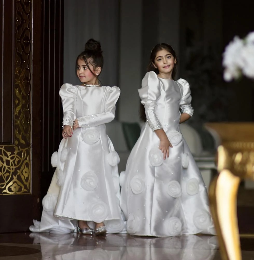 Modest Satin Flower Girl Dress - Baby Clothing Line 评论和价格